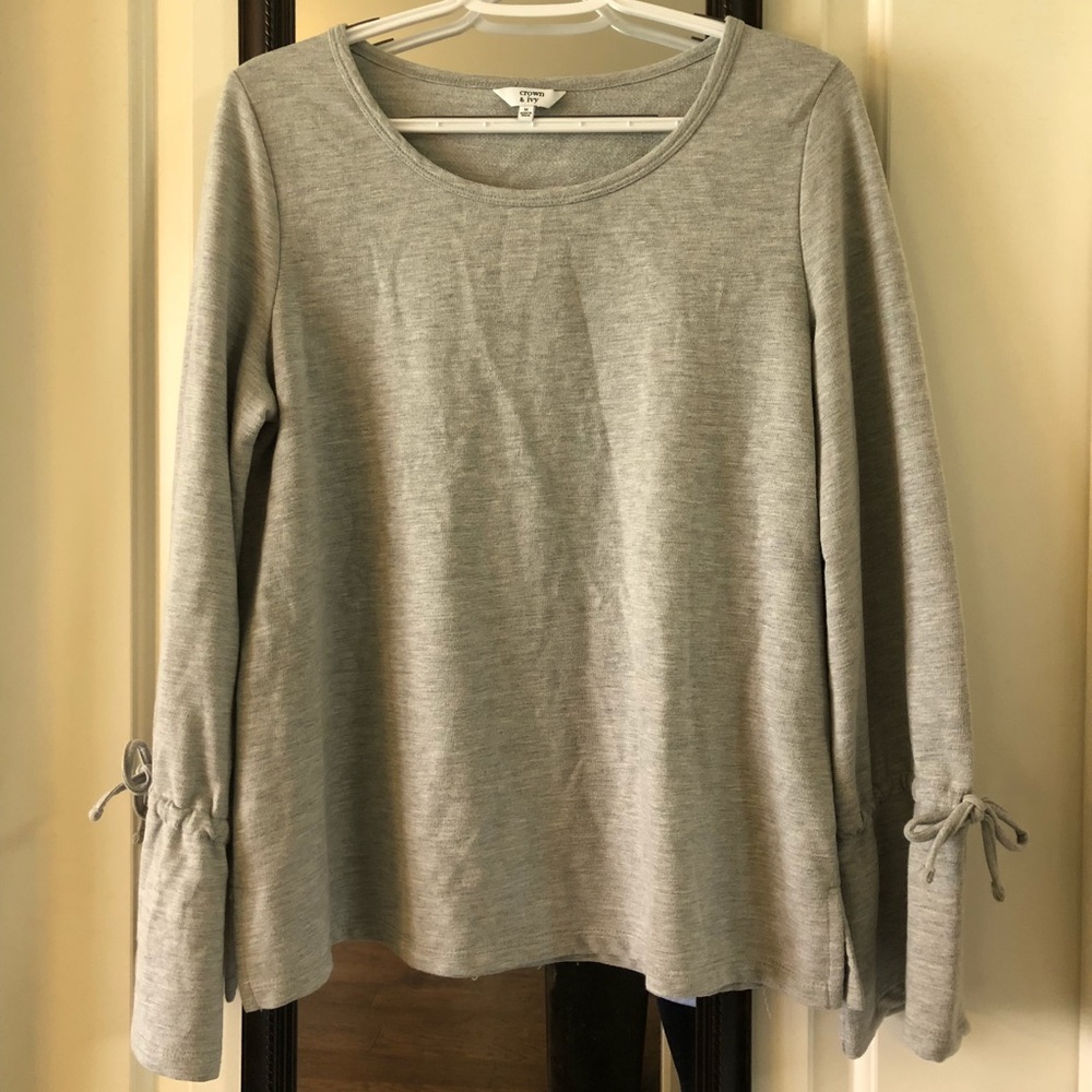 crown & ivy long sleeve top